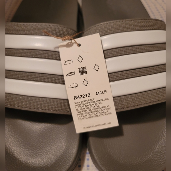 ❌SOLD❌ Adidas Men's Adilette Shower Slide Size 10 - Picture 7 of 8